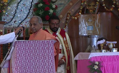 http://1.bp.blogspot.com/_N5dUfu0zrwA/S7asVn0K5nI/AAAAAAAABBU/u2tjHBL96Z4/s400/SVB_Church.jpg